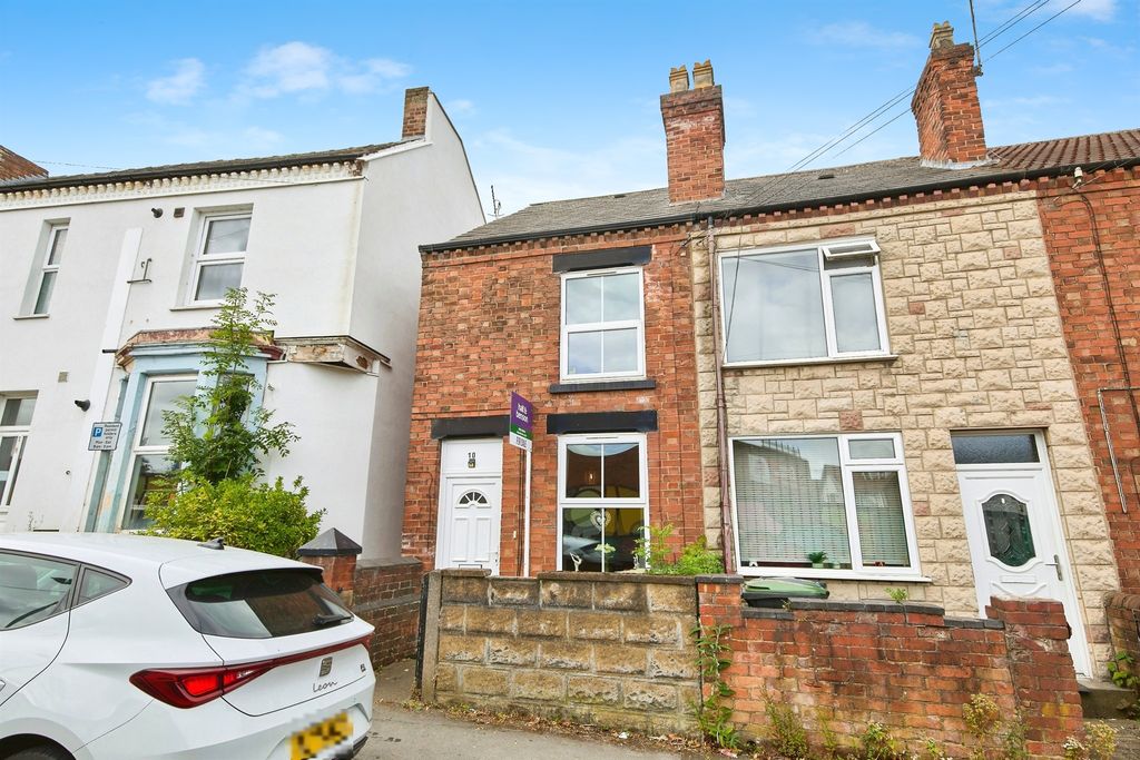 Property photo 1 of 17
