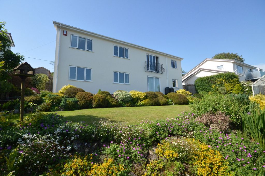 Property photo 1 of 30 Picture No. 05