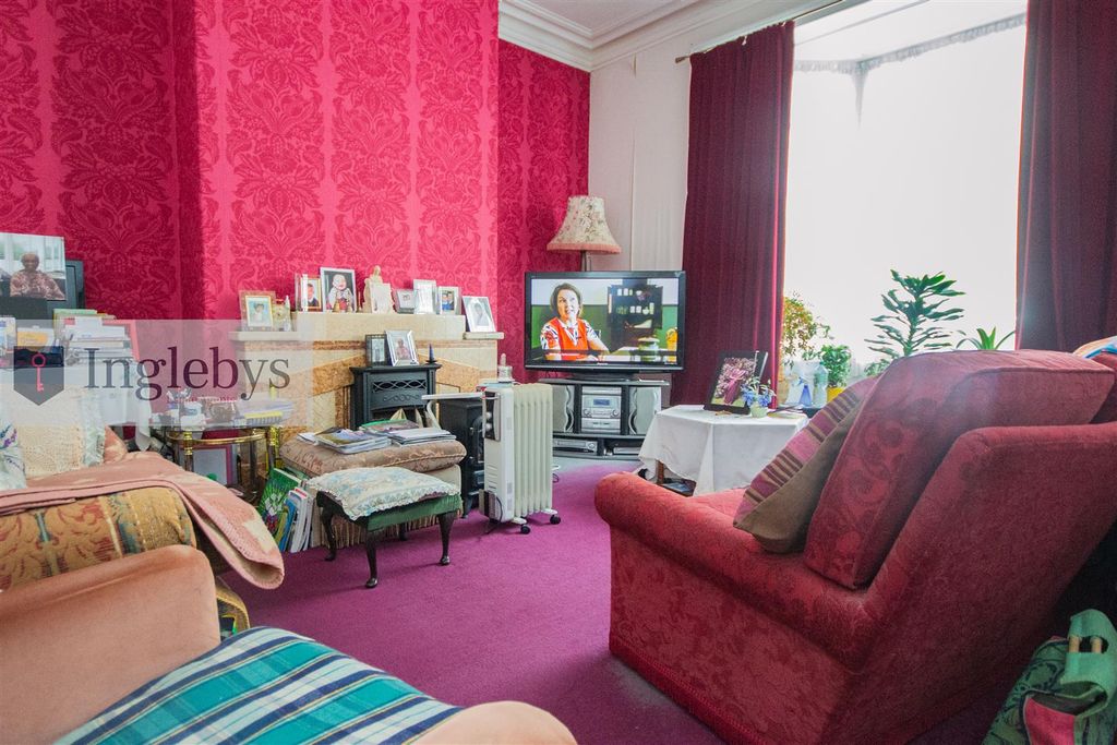 Property photo 3 of 30