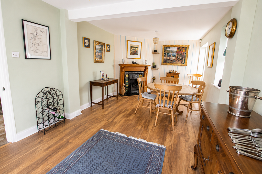 Property photo 2 of 21 Dining Room