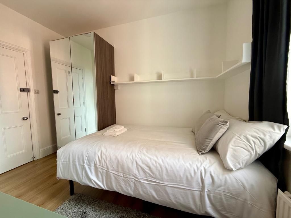 Property photo 1 of 6 Studio For Rent In Fulham