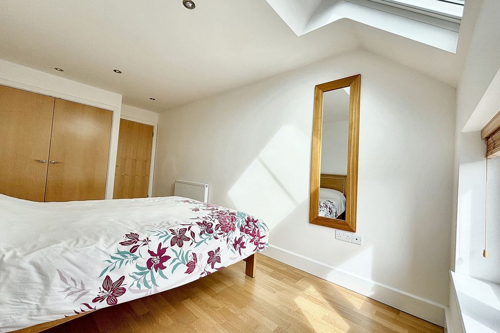 Additional image 16 of 2 bed flat for saleQuay Hill, Penryn TR10