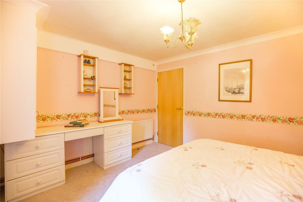 Property photo 3 of 10 Picture No. 05