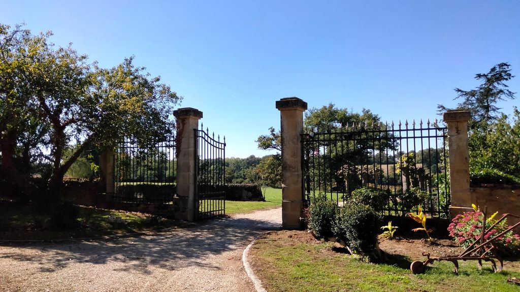 Property photo 3 of 29