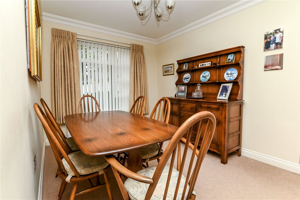 Property photo 3 of 19 Picture No. 03