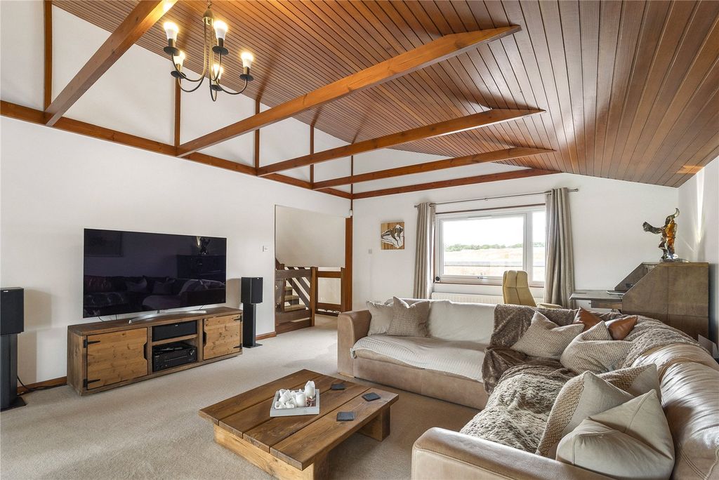 Property photo 3 of 36 Millbank Peterculter