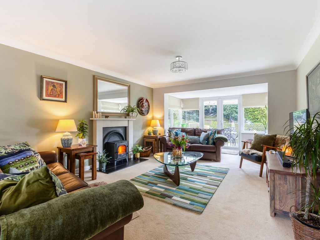 Property photo 3 of 12