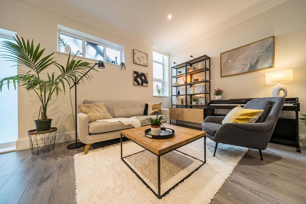 Property photo 3 of 25 1421419-24-69A71B...