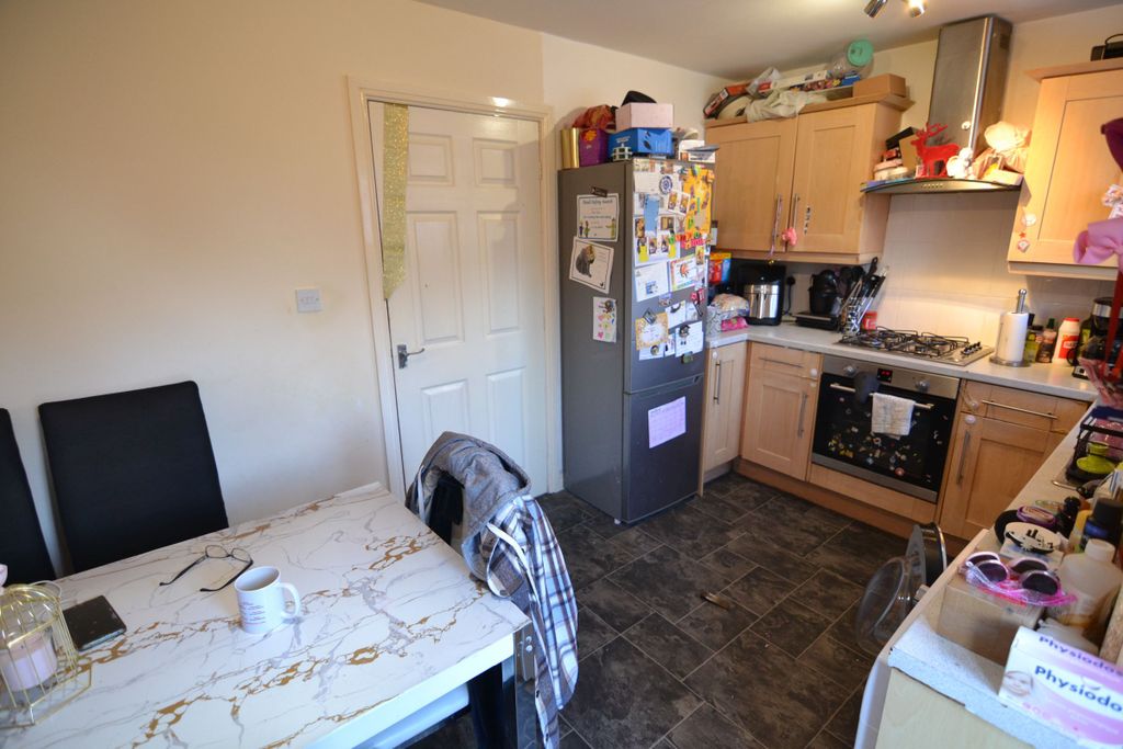 Property photo 2 of 4