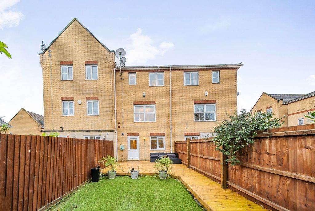 Property photo 1 of 15 Picture No. 22