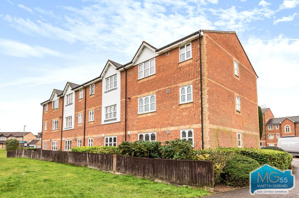 Property photo 2 of 11 Picture No. 15