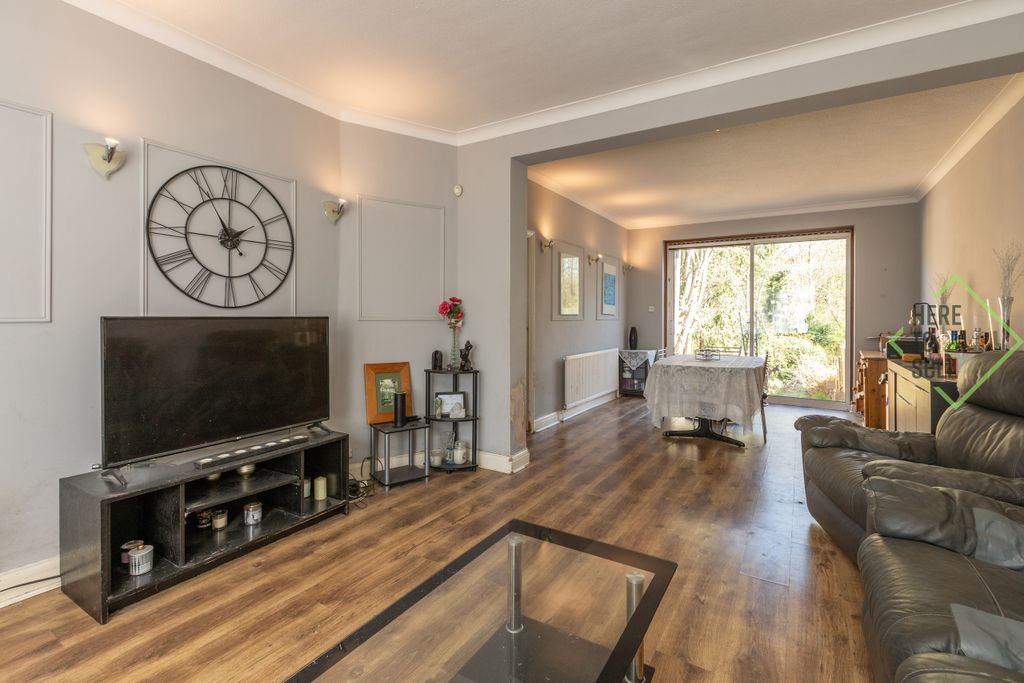 Property photo 1 of 14 Longland Drive, N20