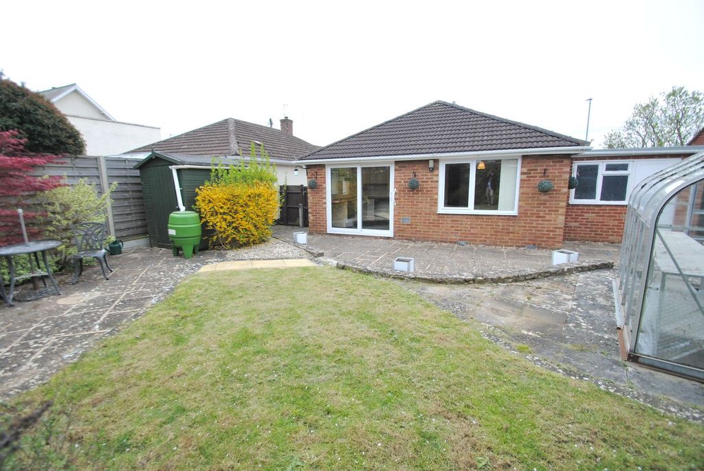 Property photo 2 of 17
