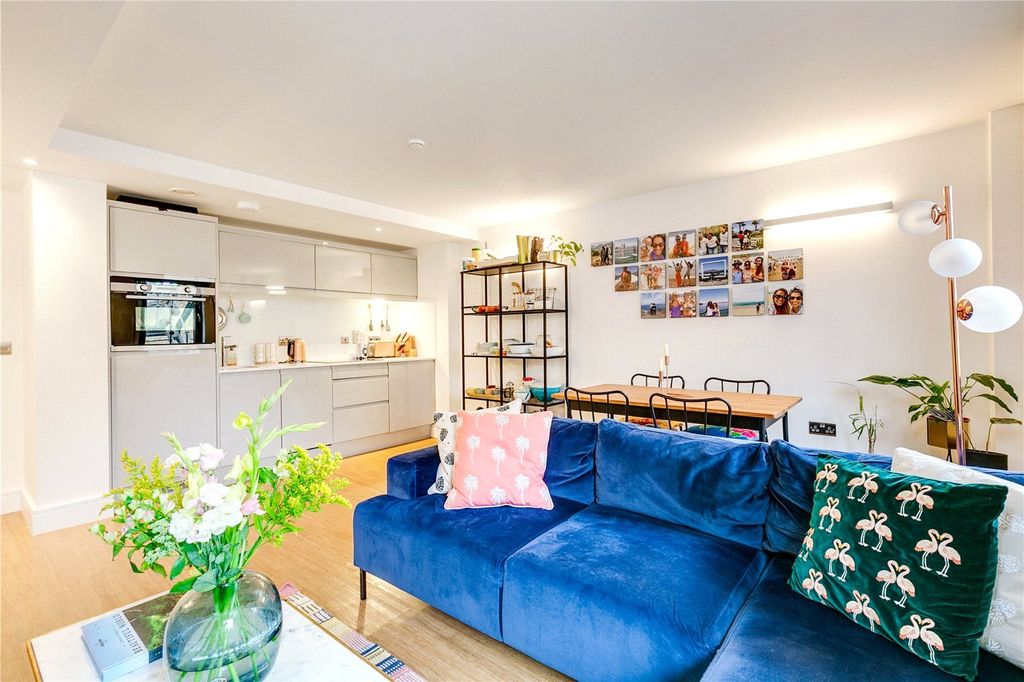 Property photo 3 of 9 Reception Room