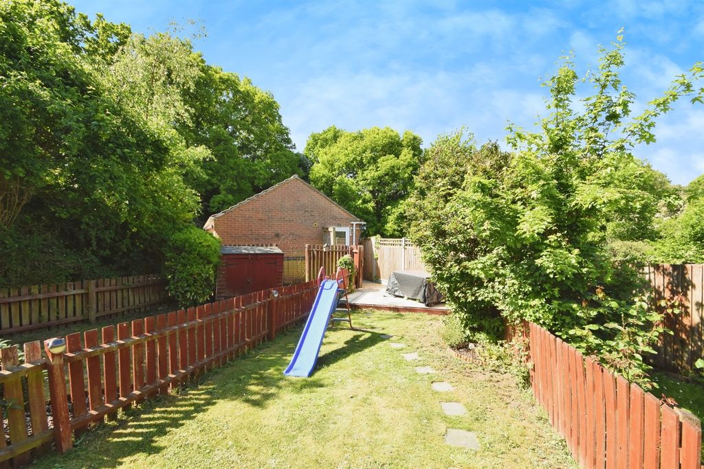 Property photo 2 of 16