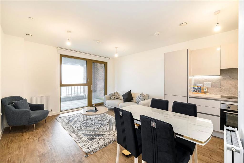 Property photo 2 of 7