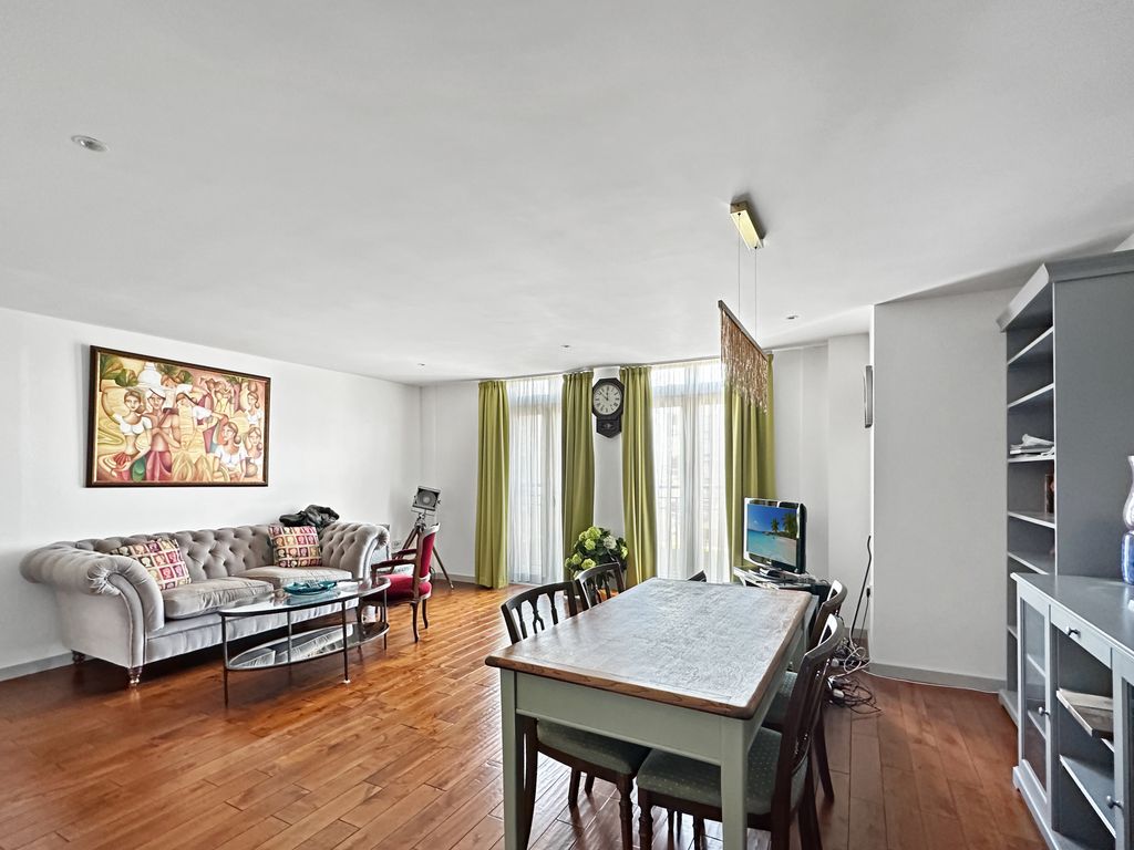 Property photo 3 of 9 2397F93d77c36Fdfe14Fb3E0Bcc0c8B965A23138