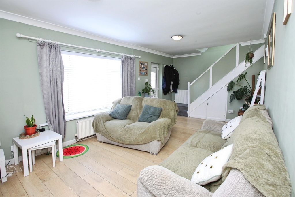 Property photo 2 of 14