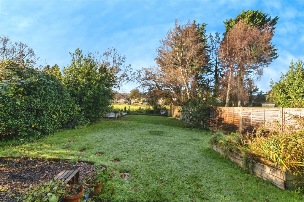 Property photo 3 of 24 Picture No. 04