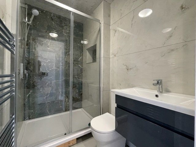 Property photo 3 of 3