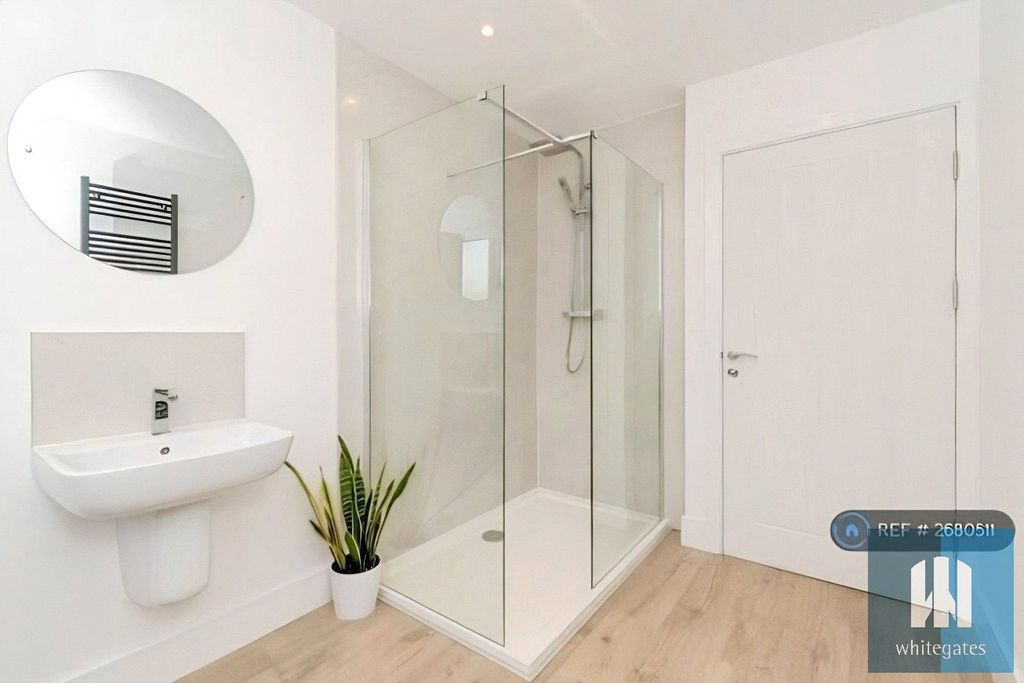 Property photo 3 of 15 Picture No. 06