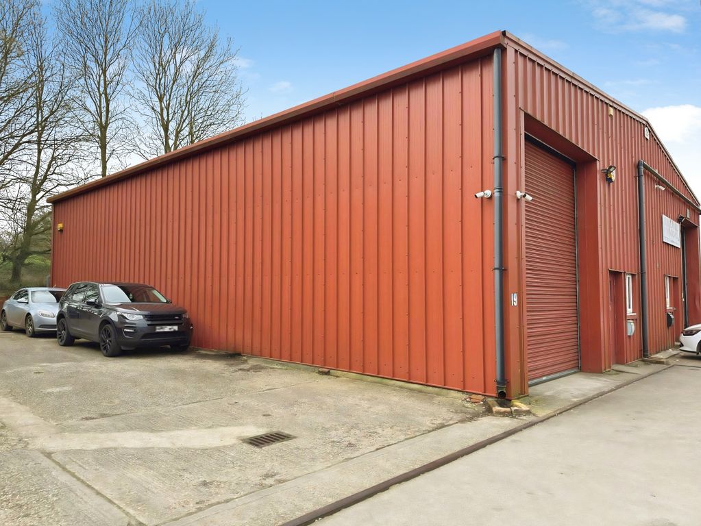 Property photo 2 of 11