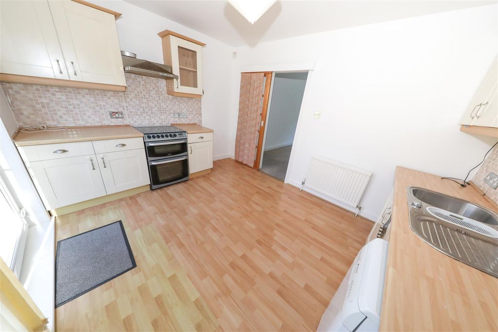 Property photo 3 of 20 C