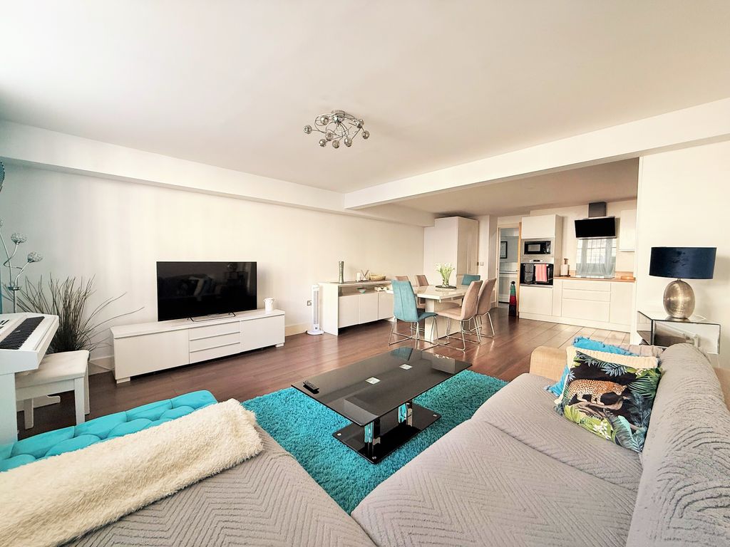Property photo 1 of 19 Img_8810