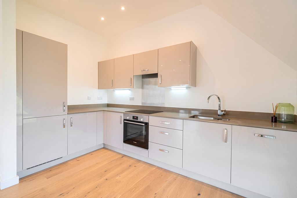 Property photo 2 of 14 1431426-4-69B9657...