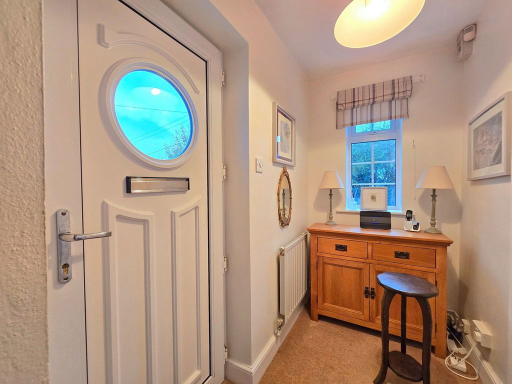 Property photo 3 of 24