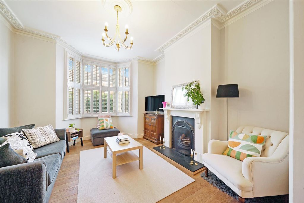Property photo 2 of 17 Bective Road