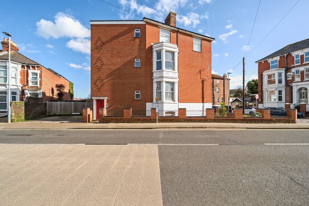 Property photo 1 of 11 Picture No. 04