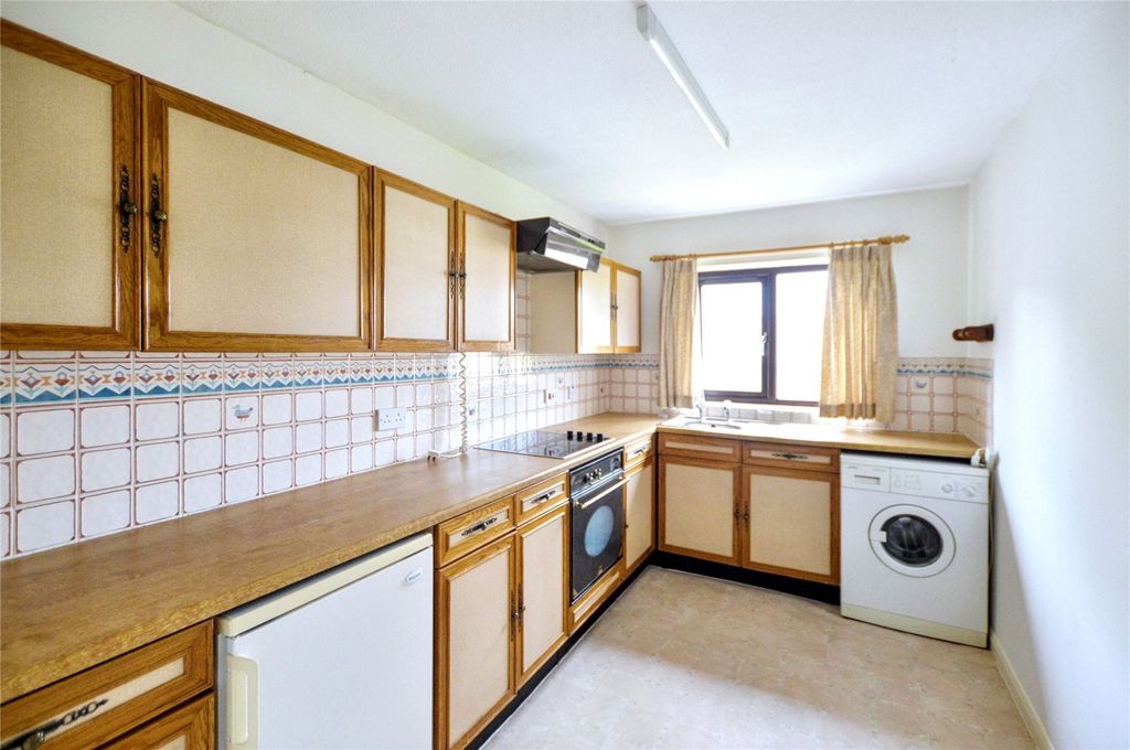 Property photo 3 of 10 Picture No. 06