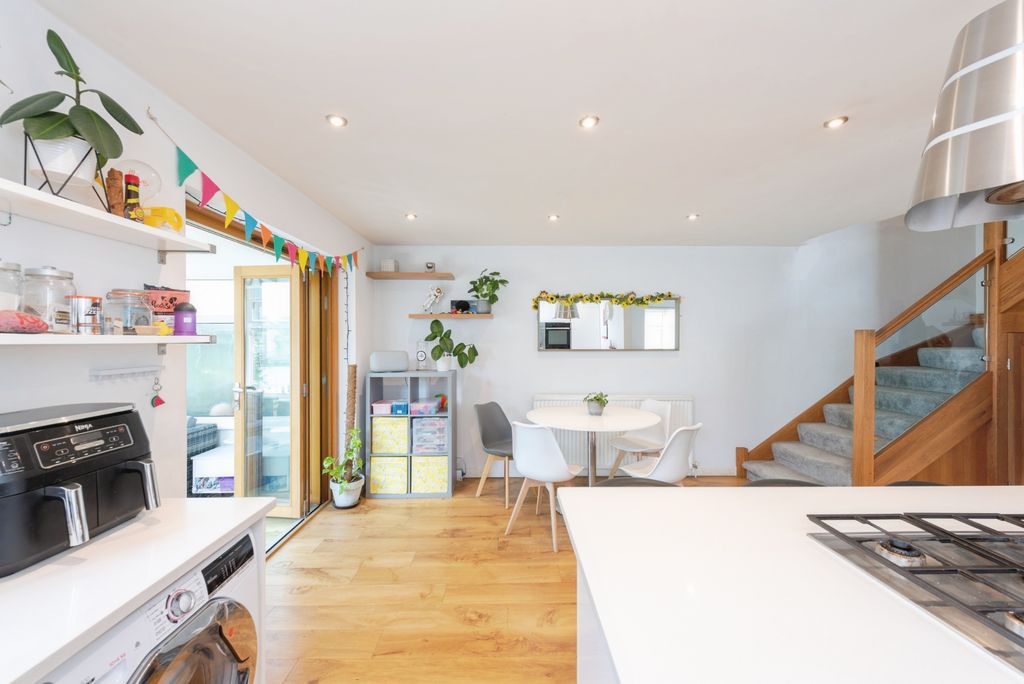 Property photo 3 of 19 South19Of34