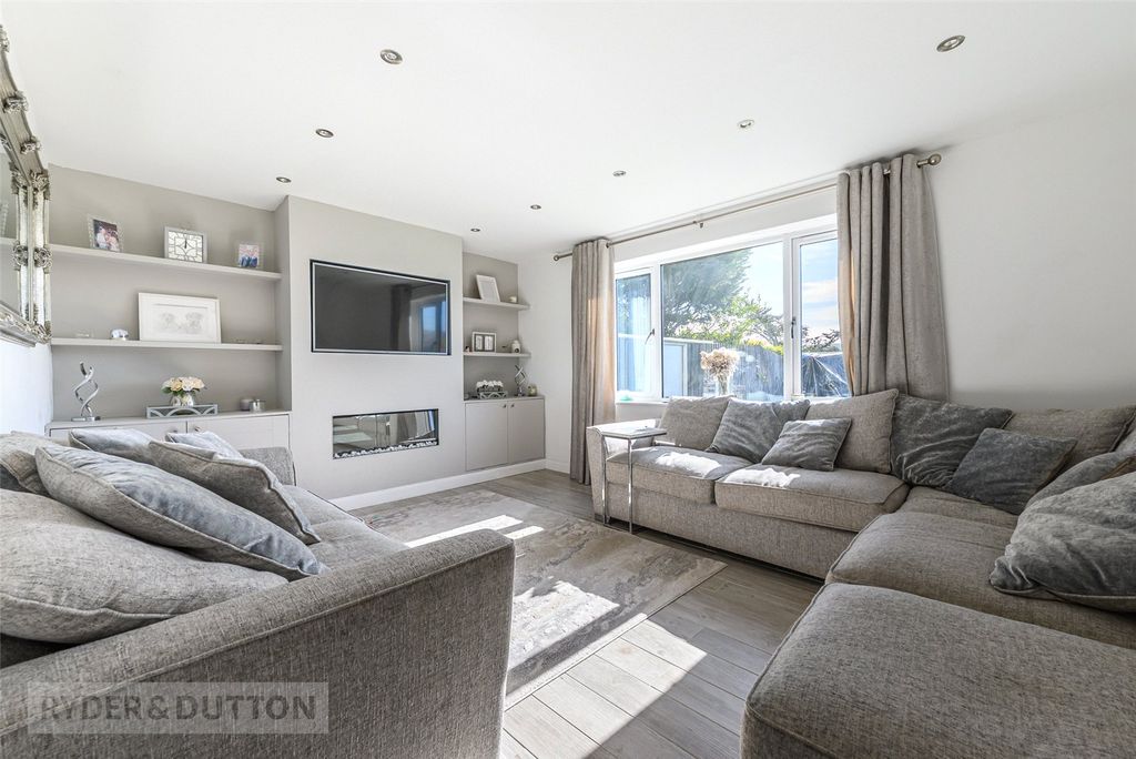 Property photo 3 of 36 Picture No. 09