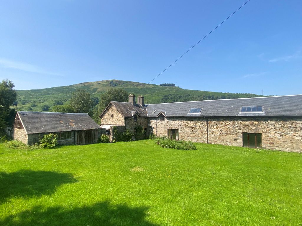 Property photo 2 of 31