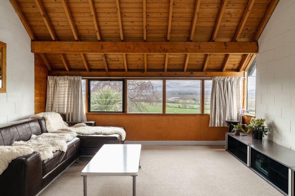 Property photo 1 of 32 328597 - _A748919-Hdr.Jpg