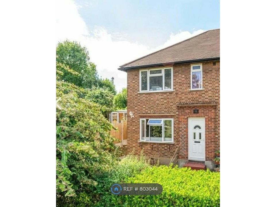 Property photo 1 of 2