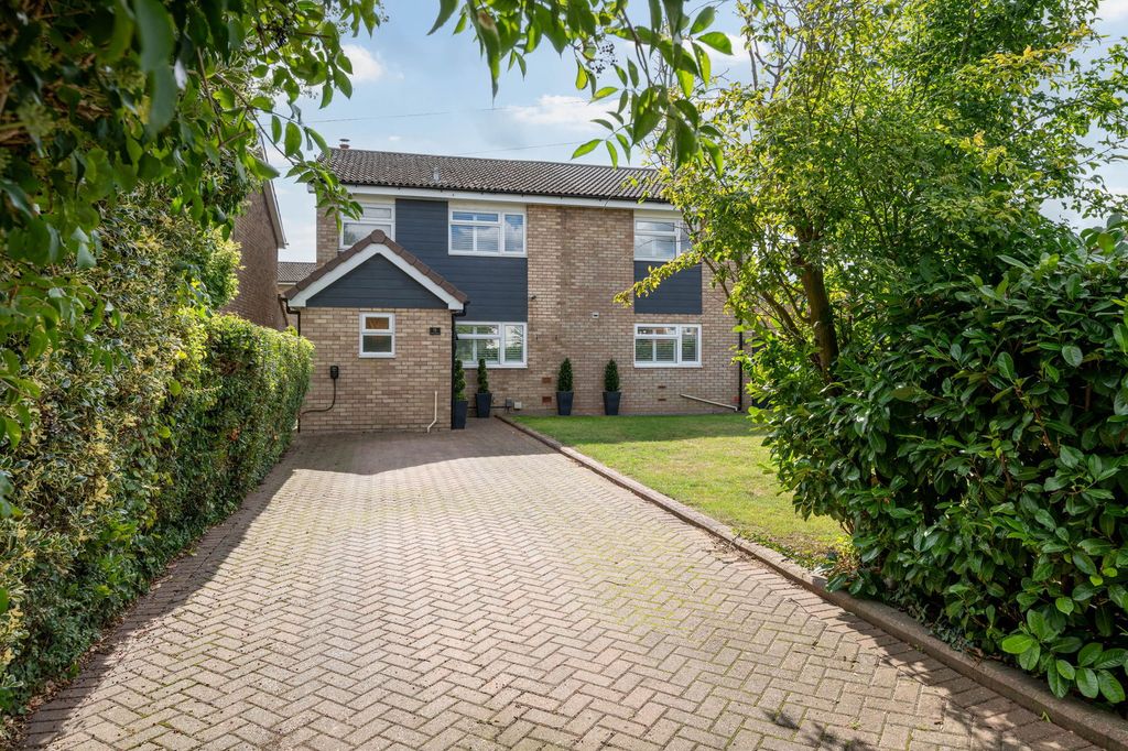 Property photo 1 of 33