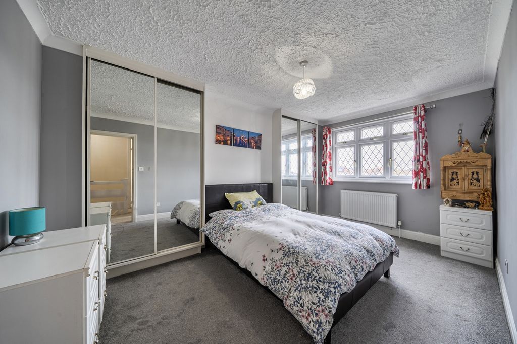 Property photo 3 of 21 1423663-19-69B424...