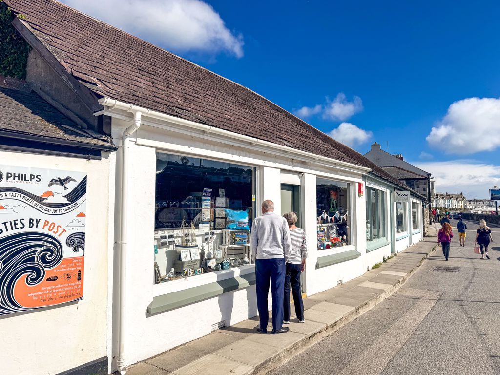 Property photo 2 of 9 Photo 2