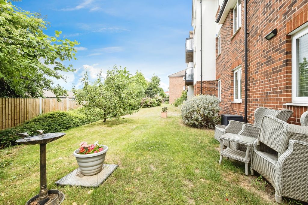 Additional image 17 of 1 bed flat for saleWhite Hart Lane, Romford RM7
