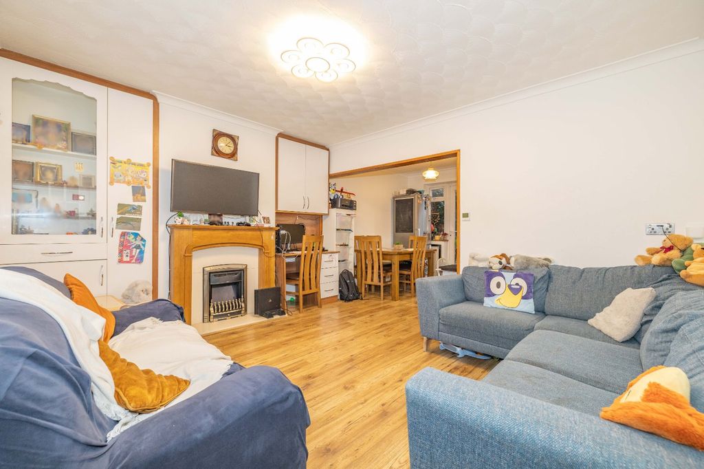 Property photo 2 of 13 Picture 2