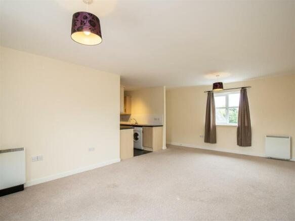 Property photo 2 of 10 Picture No. 11
