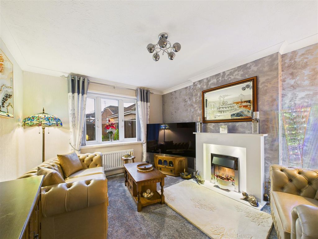 Property photo 2 of 17 Cam03303G0-Pr0305-Still024.Jpg