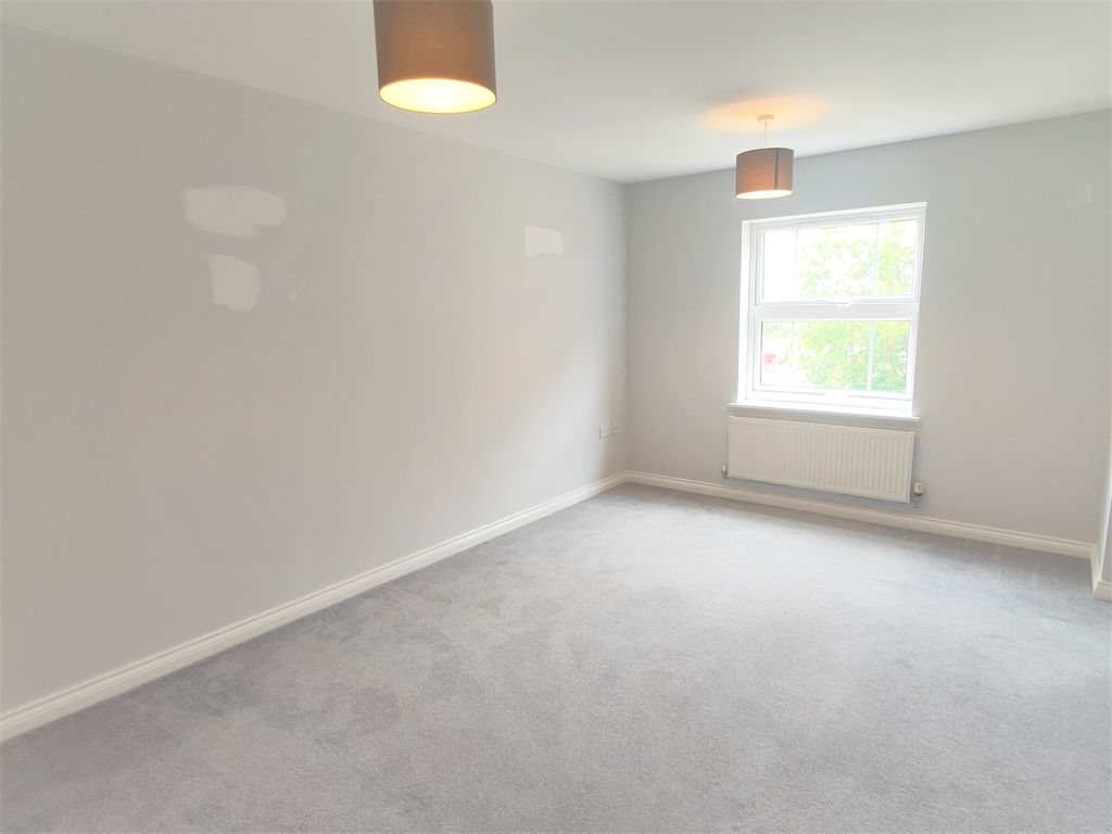 Property photo 2 of 15 Image