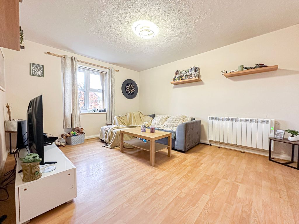 Property photo 3 of 7