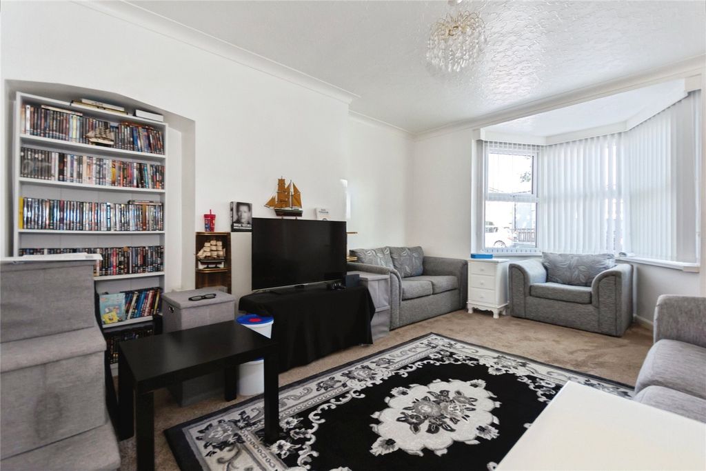 Property photo 3 of 17 Picture No. 03