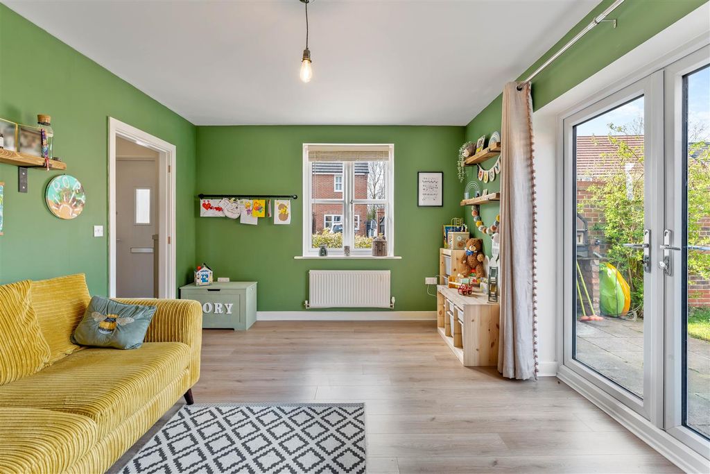 Property photo 2 of 19 Swift Gardens-2.Jpg