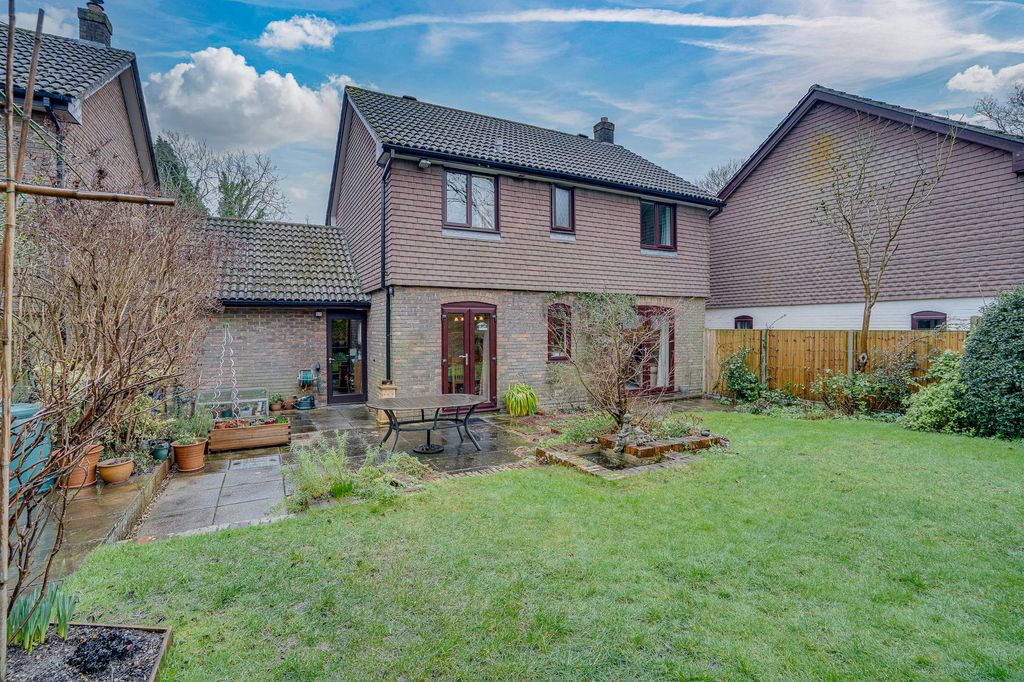 Property photo 3 of 16